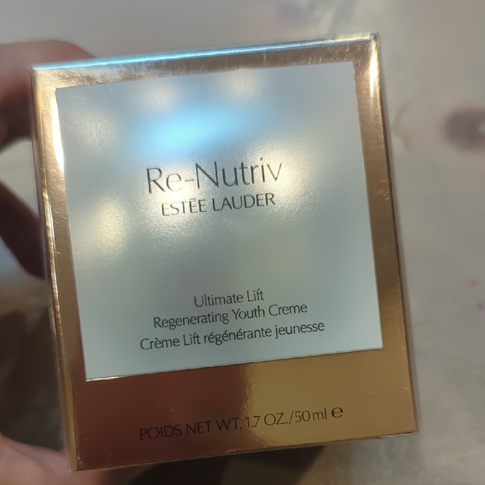 Estee Lauder Re-Nutriv Ultimate Lift Regenerating Youth Creme 50ml